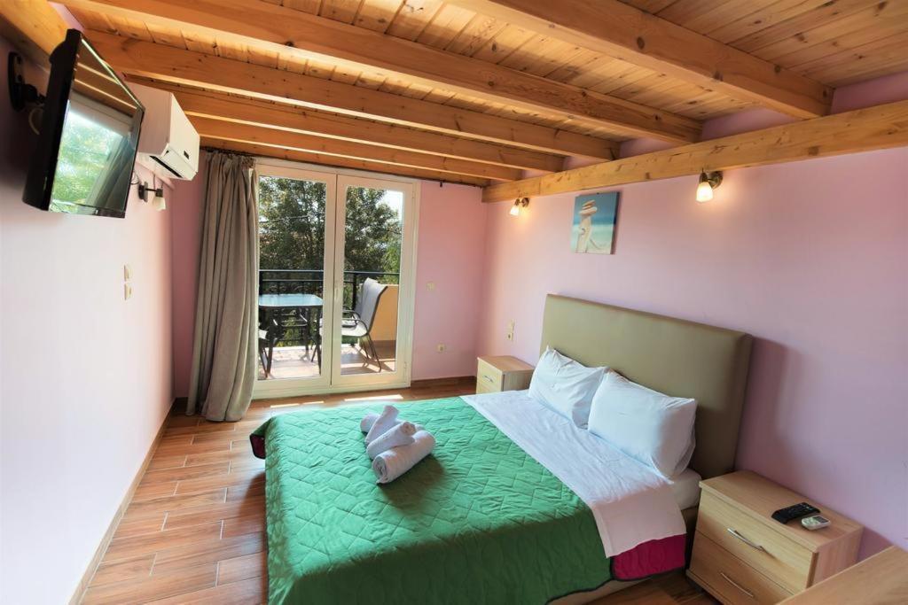 Argo Apartments Vassiliki Esterno foto