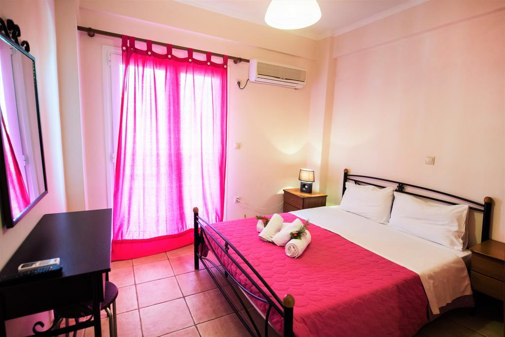 Argo Apartments Vassiliki Esterno foto